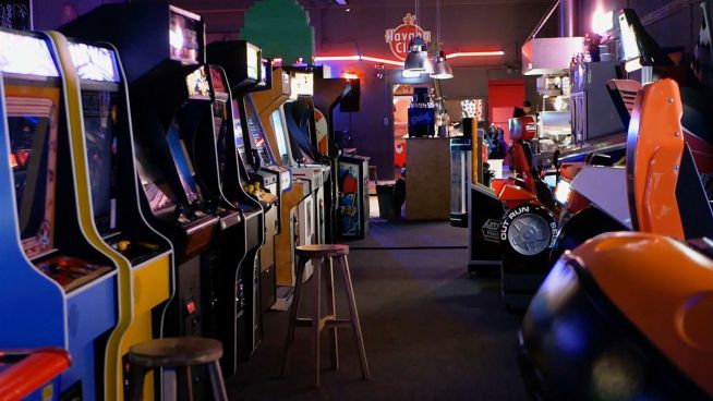 Amsterdam: Blast Galaxy Arcade Club