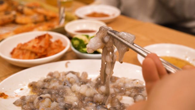 Adventurous Bites: Lebendiger Tintenfisch in Süd-Korea